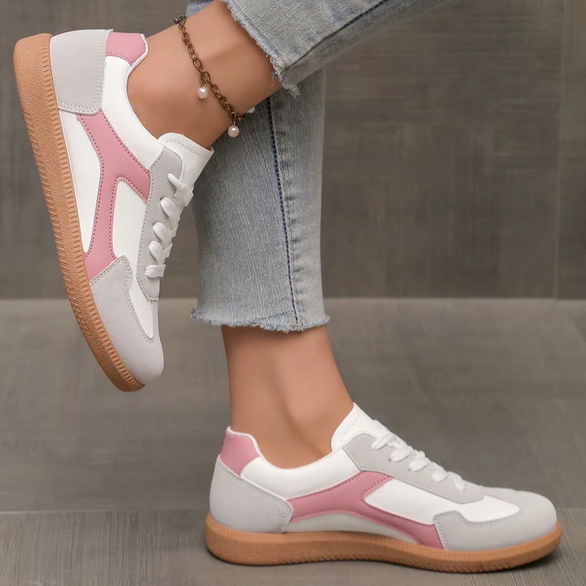 Lindy | Women’s Vintage Leather Gum Sole Sneakers