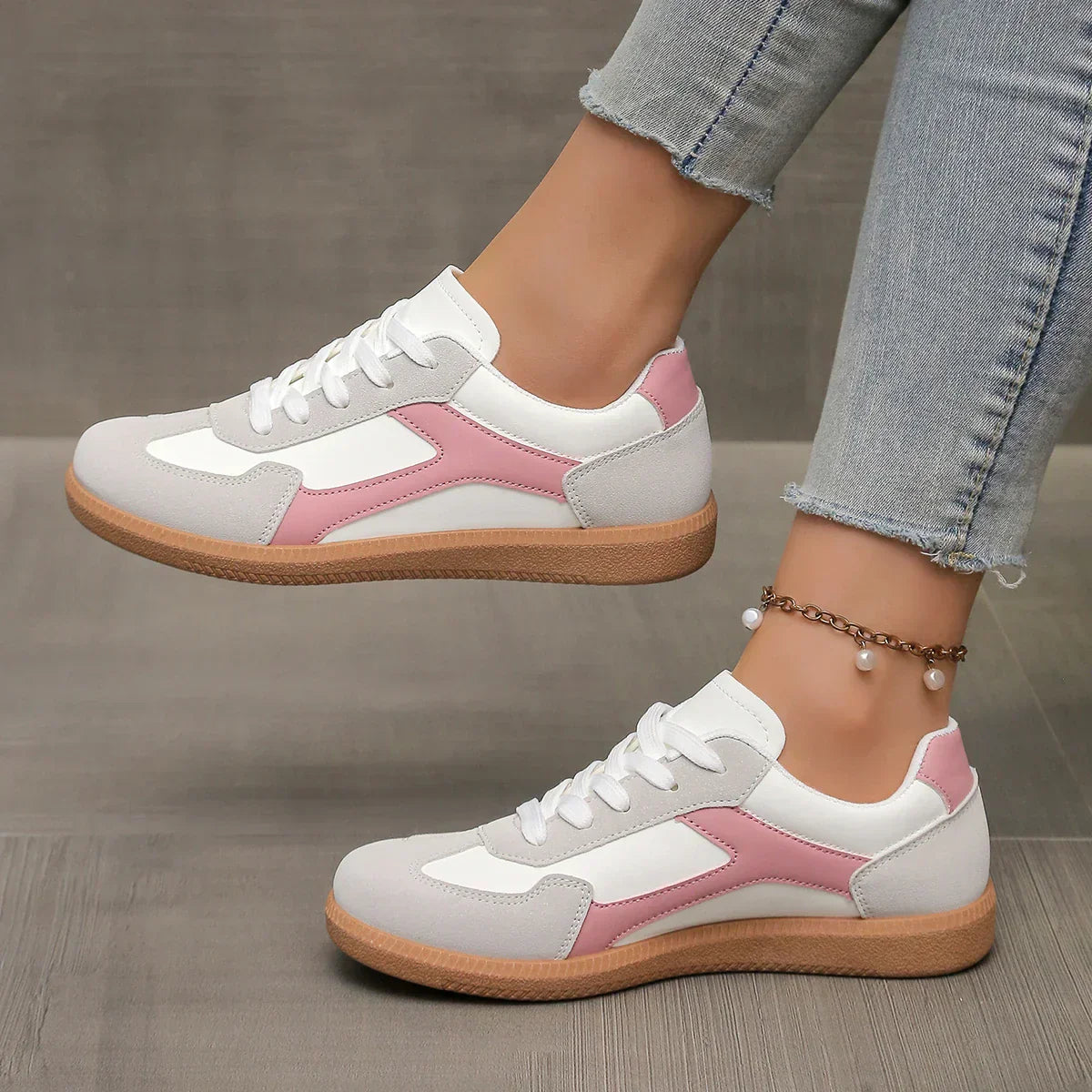 Lindy | Women’s Vintage Leather Gum Sole Sneakers