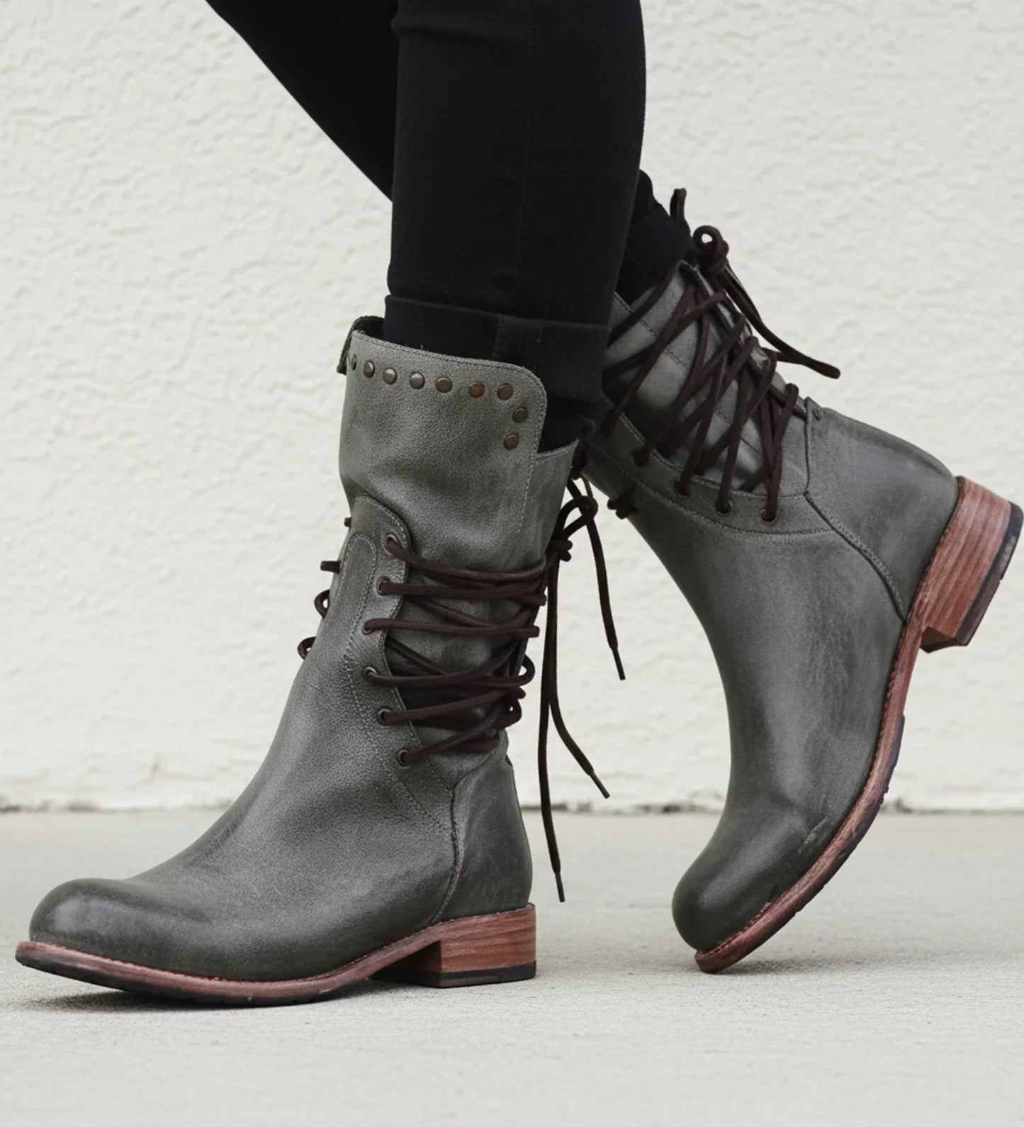 Lynera | Women’s Orthopedic Lace-Up Boots