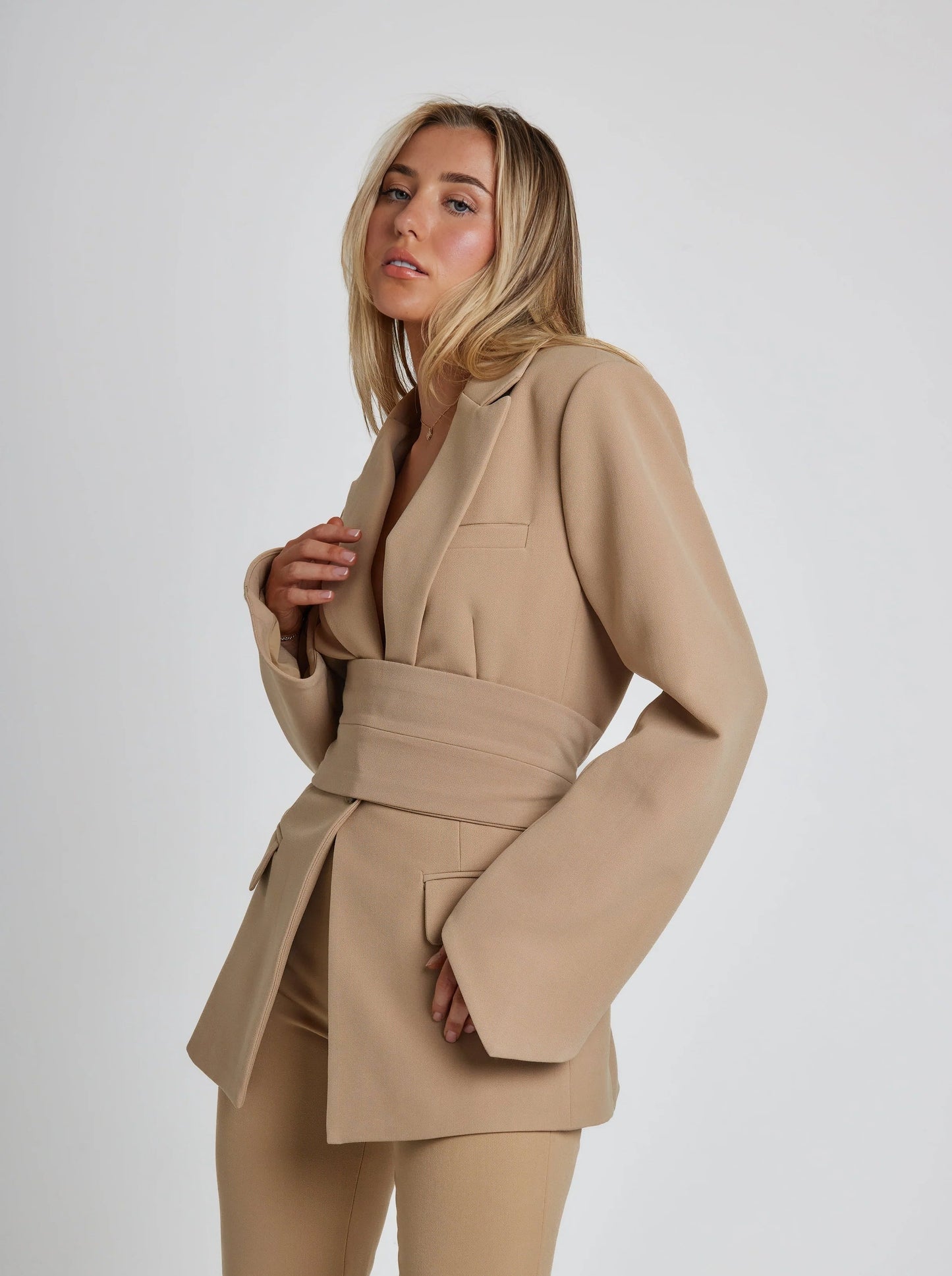 Serelle | Women’s Belted Tailored Blazer