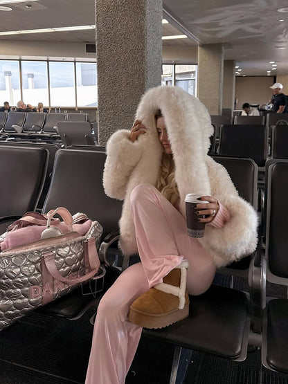 Aloura | Women’s Oversized Faux Fur Hooded Jacket