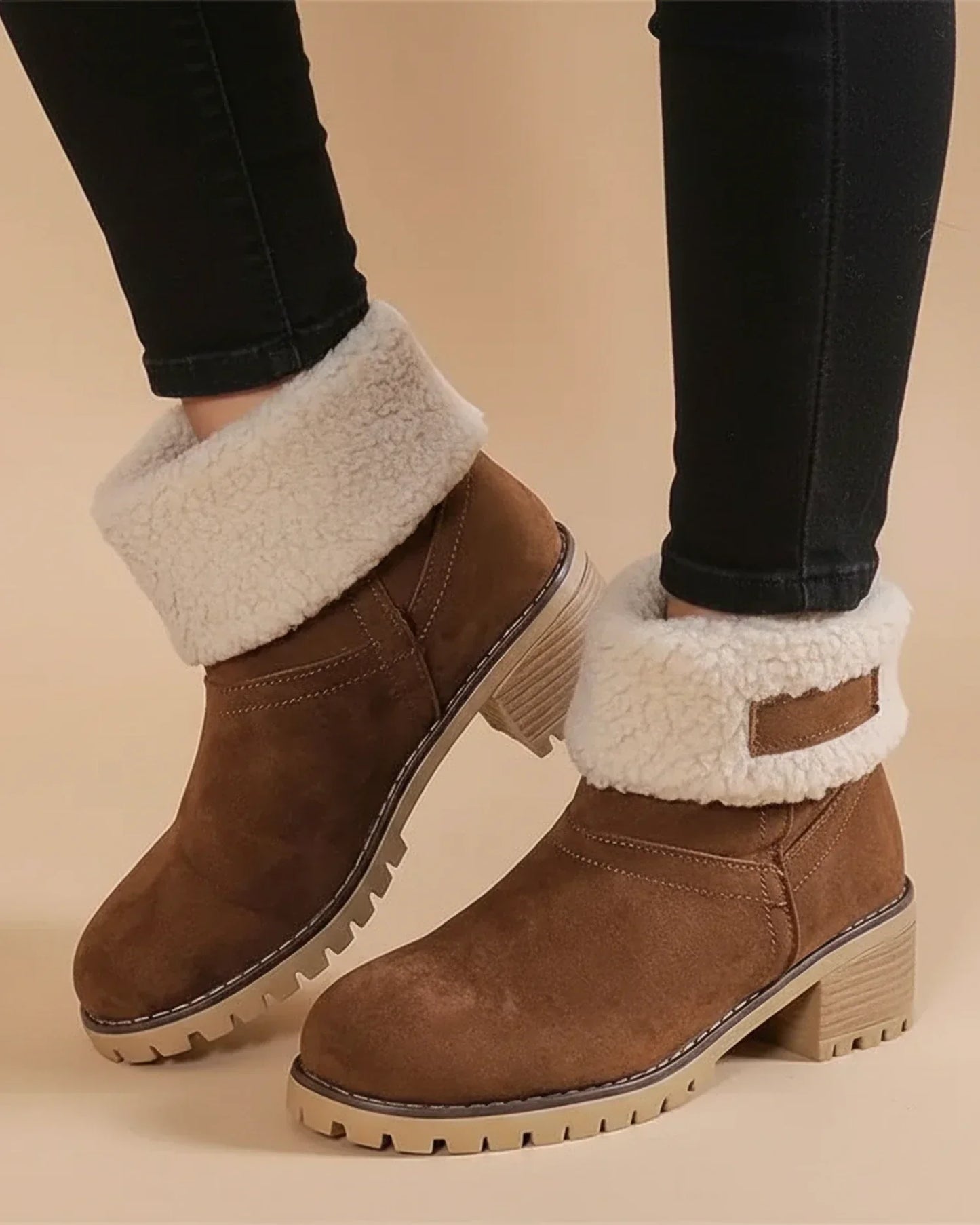 Viretta | Women’s Sherpa Cuff Ankle Boots